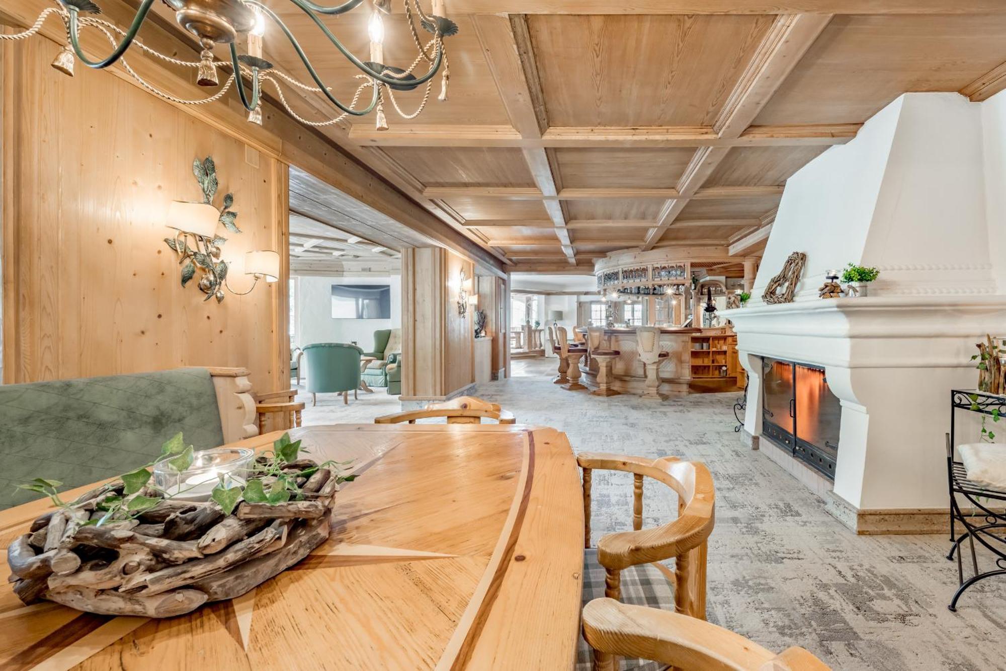 Wellness & Sporthotel Alpenhof Ehrwald Exteriör bild