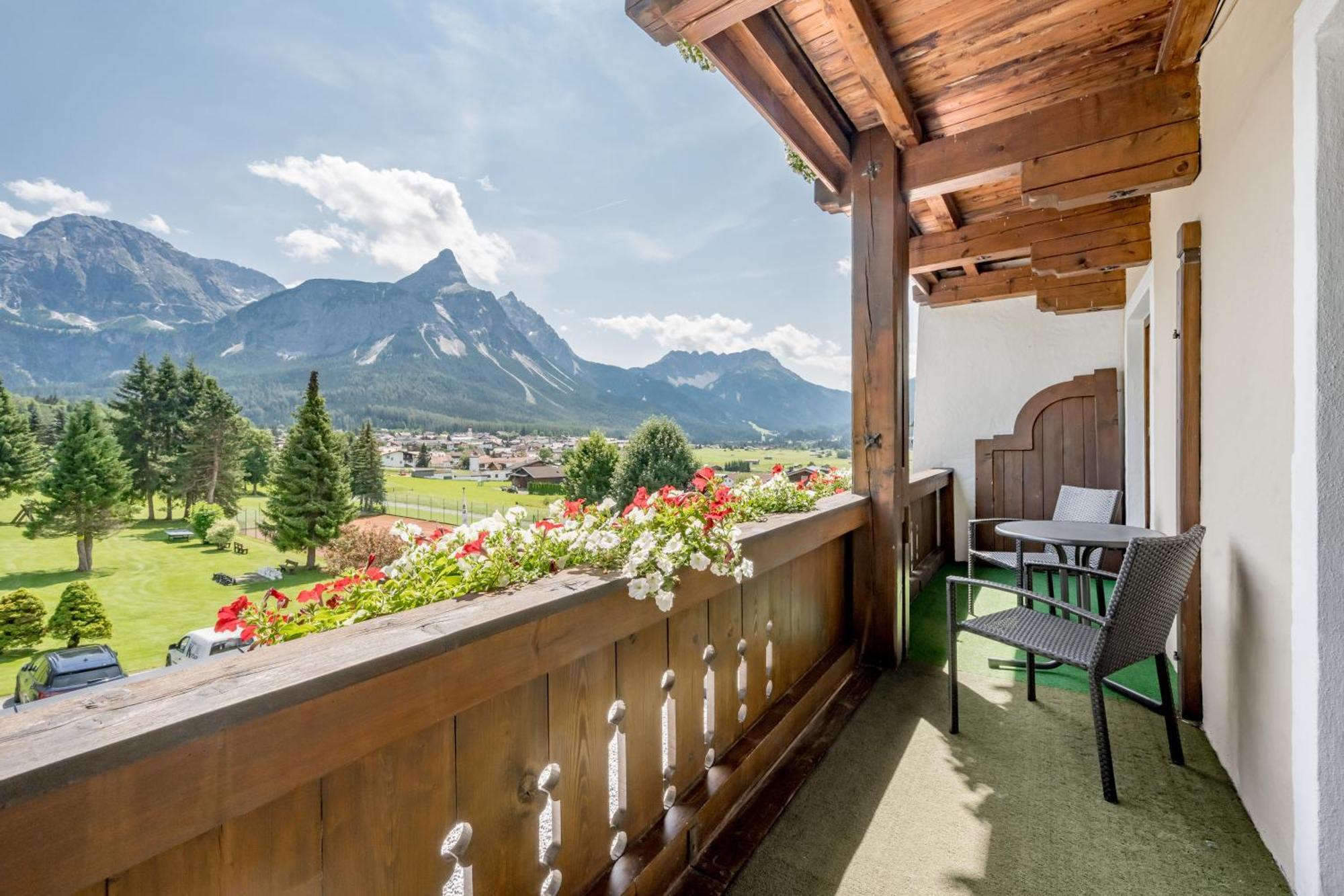 Wellness & Sporthotel Alpenhof Ehrwald Exteriör bild