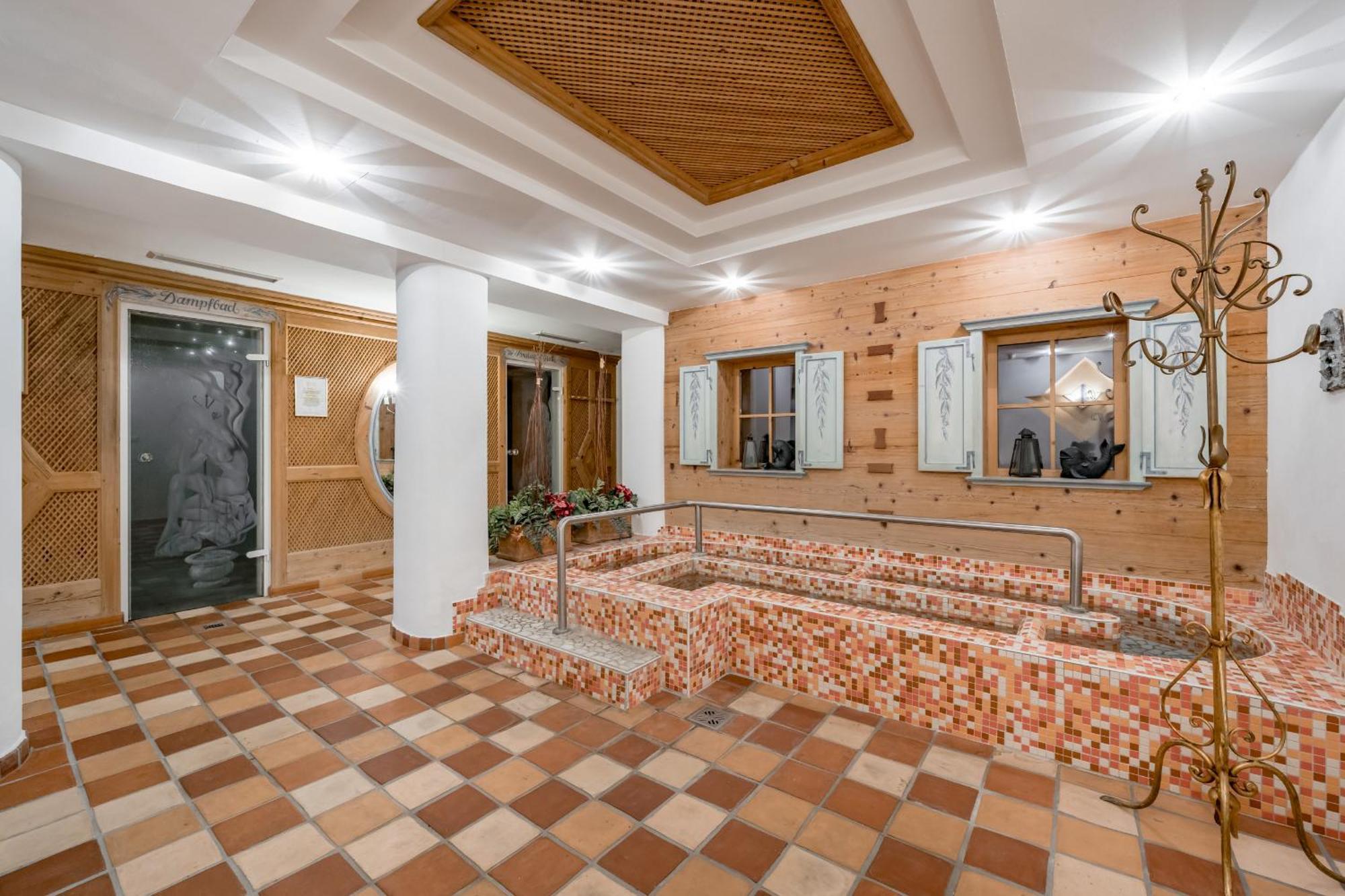 Wellness & Sporthotel Alpenhof Ehrwald Exteriör bild