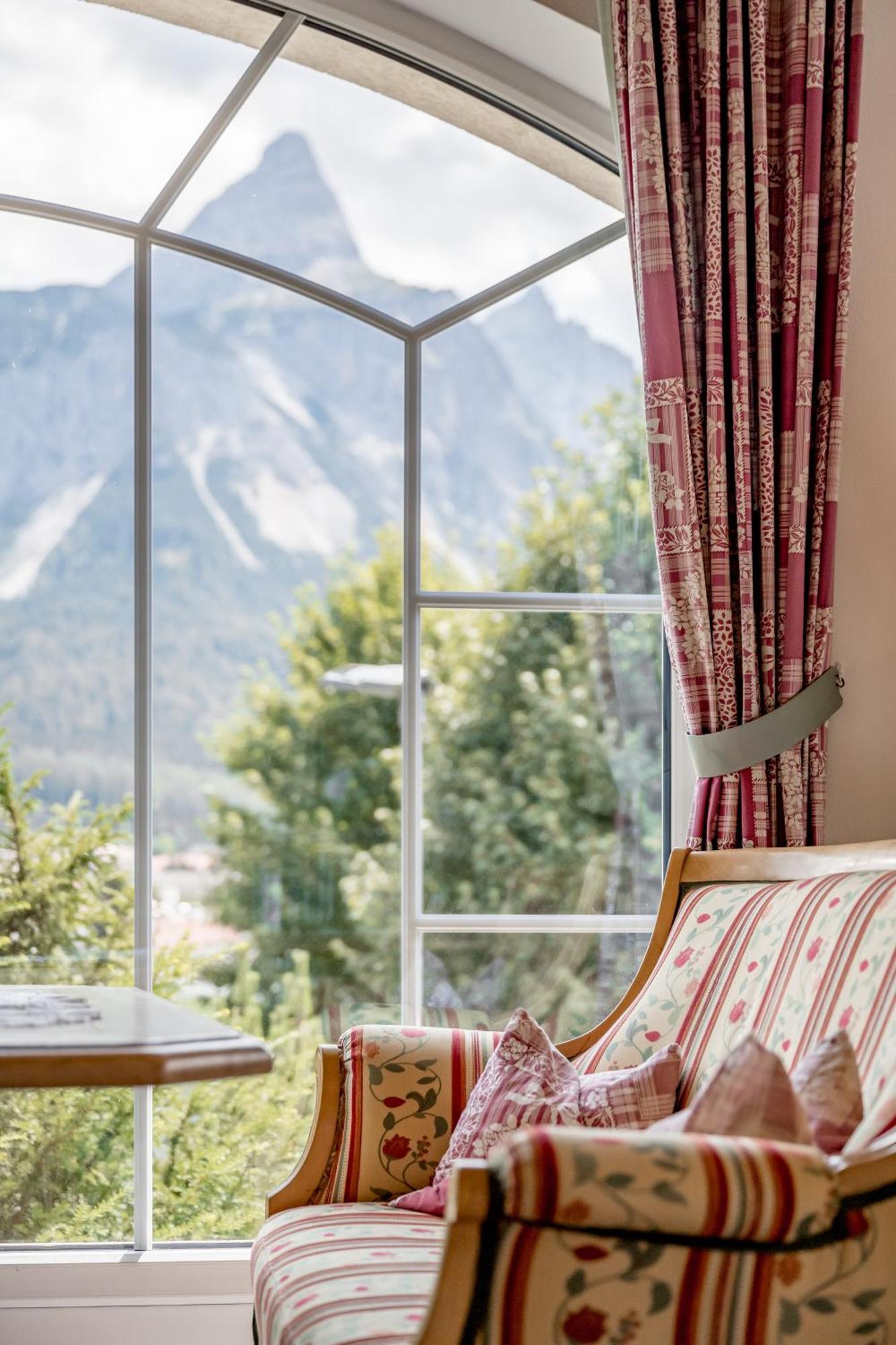Wellness & Sporthotel Alpenhof Ehrwald Exteriör bild